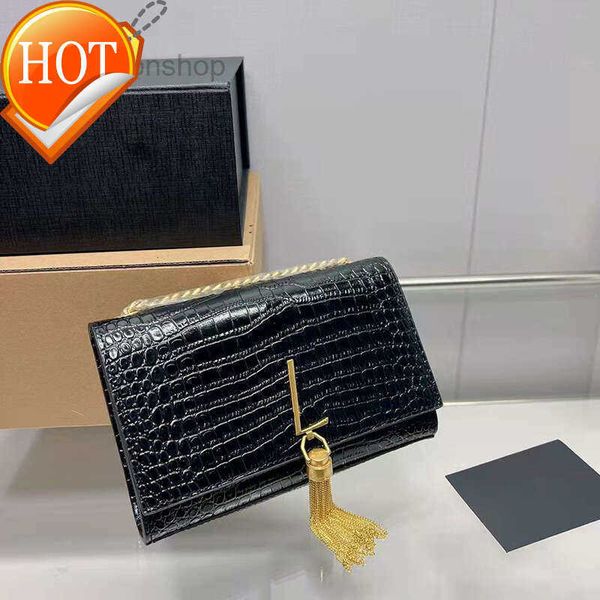 designer bags 2023 women shoulder crossbody chain large capacity hand luxury purse fashion sheep leather shopping factory direct sale
designer bags 2023 women shoulder crossbody chain large capacity hand luxury purse fashion sheep leather shopping factory direct sale