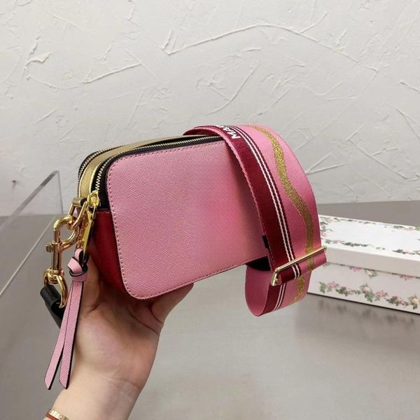 designer messenger bag lady messenger bag handbag purse cosmetic bag fashion handbag famous leisure fashion luxury handbag, Red;black
designer messenger bag lady messenger bag handbag purse cosmetic bag fashion handbag famous leisure fashion luxury handbag, Red;black