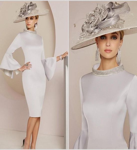 2020 modern silver mother of the bride dresses crystal beaded high neck long sleeve plus size wedding guest dress dubai evening go5465716, Black;red
2020 modern silver mother of the bride dresses crystal beaded high neck long sleeve plus size wedding guest dress dubai evening go5465716, Black;red