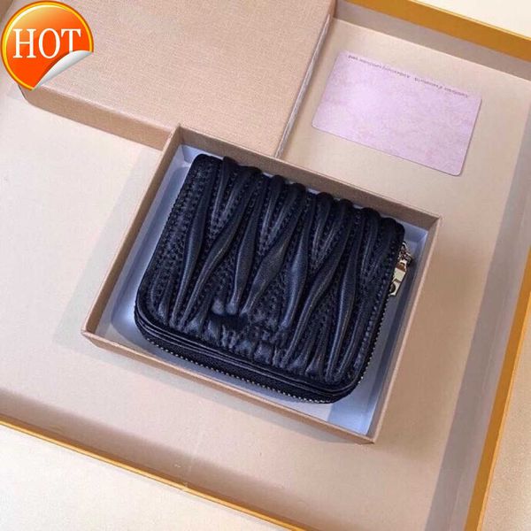 brand designer change purse metal money clip handbag sheepskin pleated women's card short high-beauty wallet versatile fashion leather
brand designer change purse metal money clip handbag sheepskin pleated women's card short high-beauty wallet versatile fashion leather
