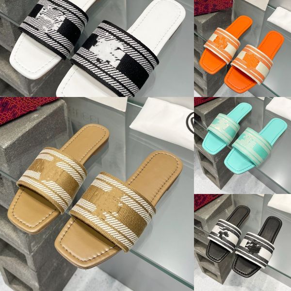 2023 t-bur chs to slippers ries miller embroidery embossed famous jacquard tbch sandals designer slides slippers womens famous mules flats f, Black
2023 t-bur chs to slippers ries miller embroidery embossed famous jacquard tbch sandals designer slides slippers womens famous mules flats f, Black