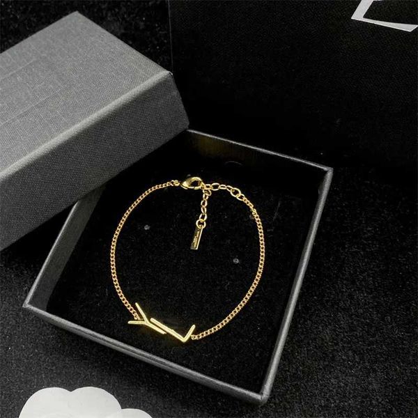 luxury designer jewelry pendant necklaces wedding party bracelets jewellery chain brand simple letter women ornaments gold necklace, Silver
luxury designer jewelry pendant necklaces wedding party bracelets jewellery chain brand simple letter women ornaments gold necklace, Silver