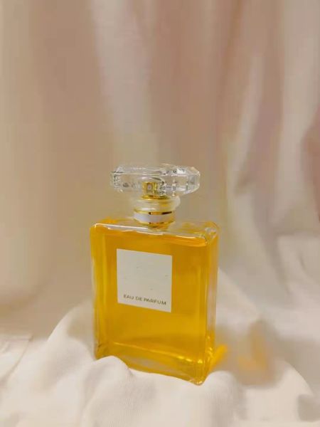luxury women girl perfume eau tender 100ml chance women spray high version quality good smell long time leaving lady body mist fast ship
luxury women girl perfume eau tender 100ml chance women spray high version quality good smell long time leaving lady body mist fast ship