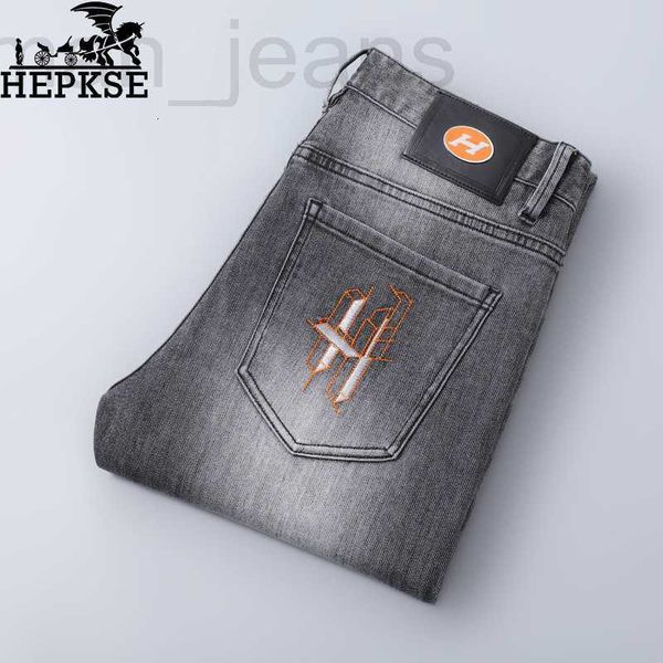 men's jeans designer light luxury high-end jeans men's slim straight casual long pants fashion brand embroidery vhvb, Blue
men's jeans designer light luxury high-end jeans men's slim straight casual long pants fashion brand embroidery vhvb, Blue