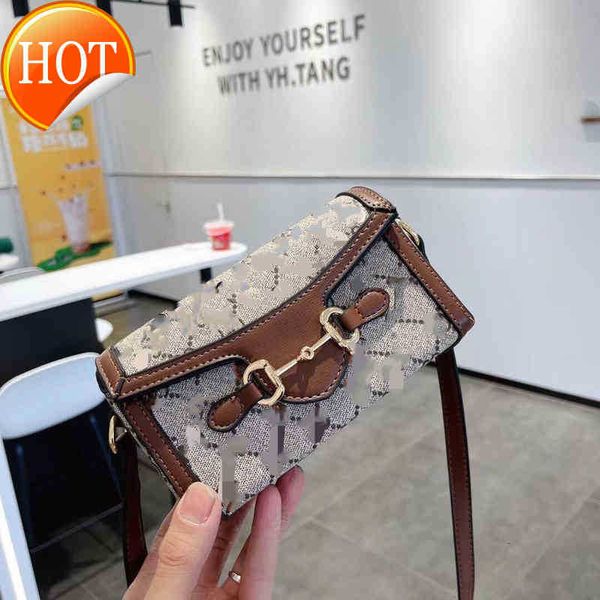 designer bags tote new small square horse buckle star same mobile phone foreign style versatile msenger luxury hands factory low price 
designer bags tote new small square horse buckle star same mobile phone foreign style versatile msenger luxury hands factory low price