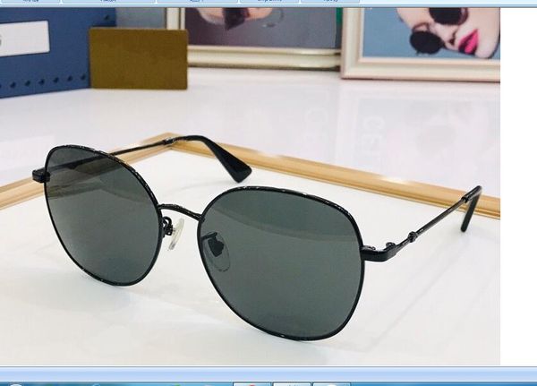2023 women men sunglasses black thin metal full frame blue square glasses available with box, White;black
2023 women men sunglasses black thin metal full frame blue square glasses available with box, White;black