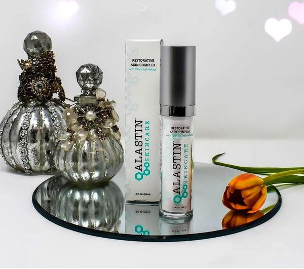 alastin skincare restorative skin complex nectar with trihex technology 1.0 fl. oz. 29.6 ml
alastin skincare restorative skin complex nectar with trihex technology 1.0 fl. oz. 29.6 ml