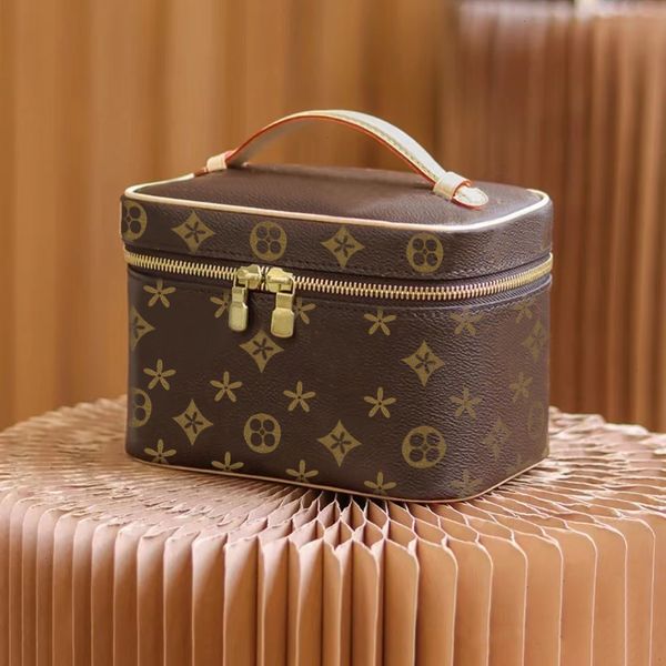 mens designer nice bb stuff sacks hobo clutch cosmetic bags genuine leather m41178 city vanity cross body hand bag womens handle wallets tot
mens designer nice bb stuff sacks hobo clutch cosmetic bags genuine leather m41178 city vanity cross body hand bag womens handle wallets tot