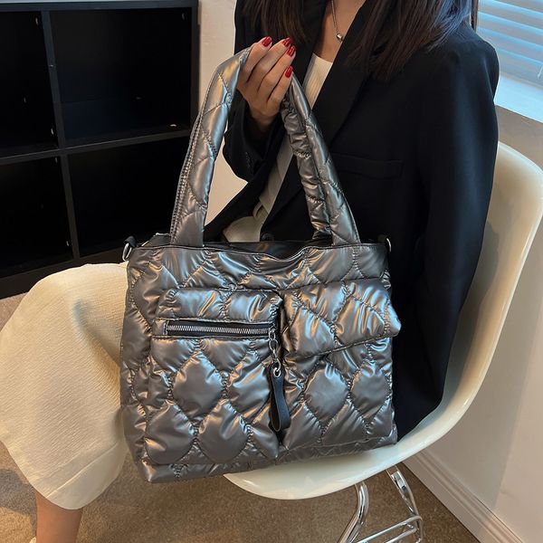 evening bags autumn winter down padded shoulder bags large capacity casual quilted shoulder bag portable lady tote bags waterproof for trave
evening bags autumn winter down padded shoulder bags large capacity casual quilted shoulder bag portable lady tote bags waterproof for trave