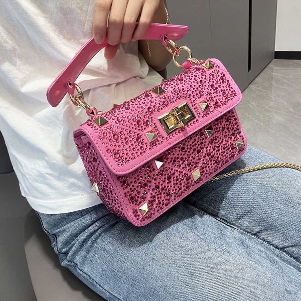 designer women's valentino bag rivet roman stud tote bag 574v diamond nail chain iced out handbag single shoulder crossbody versatile l
designer women's valentino bag rivet roman stud tote bag 574v diamond nail chain iced out handbag single shoulder crossbody versatile l