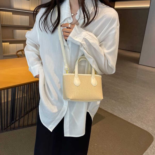 woven straw bag for women in new niche design versatile summer crossbody bag high-end feel portable bucket bag
woven straw bag for women in new niche design versatile summer crossbody bag high-end feel portable bucket bag
