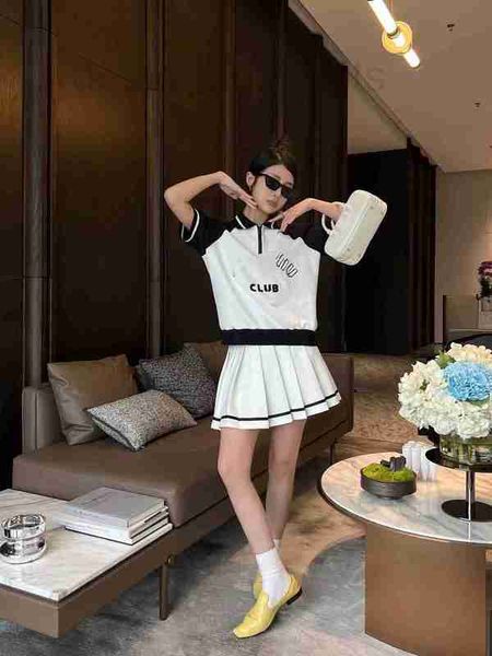 two piece dress designer european goods 2023 summer new contrast polo neck short sleeve with folded half skirt set px8c, White
two piece dress designer european goods 2023 summer new contrast polo neck short sleeve with folded half skirt set px8c, White