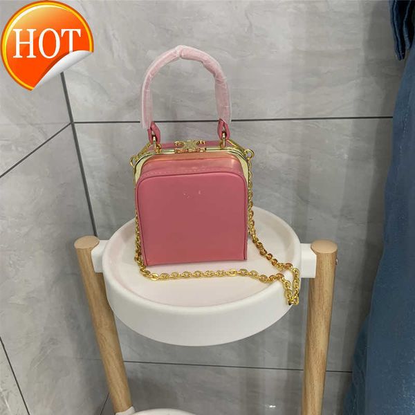 designer bag 2023 new arch makeup mini mouth red envelope box single shoulder messenger women's portable small square factory direct sa
designer bag 2023 new arch makeup mini mouth red envelope box single shoulder messenger women's portable small square factory direct sa