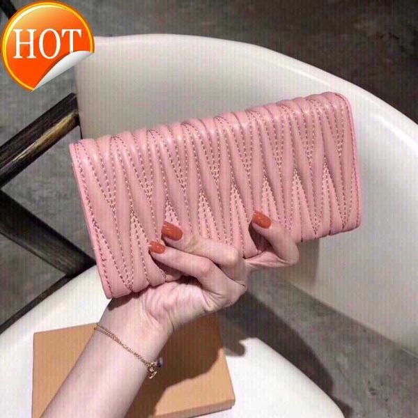 luxury brand designer wallet card pack change coin purses handbag sheepskin pleated bag women's wallets beauty versatile fashion leathe, Red;black
luxury brand designer wallet card pack change coin purses handbag sheepskin pleated bag women's wallets beauty versatile fashion leathe, Red;black
