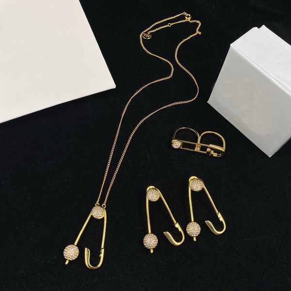fashion banshee gold necklace bracelet sets spherical diamond studded pin paper clip pendant brass ladies designer jewelry birthday annivers, Black
fashion banshee gold necklace bracelet sets spherical diamond studded pin paper clip pendant brass ladies designer jewelry birthday annivers, Black
