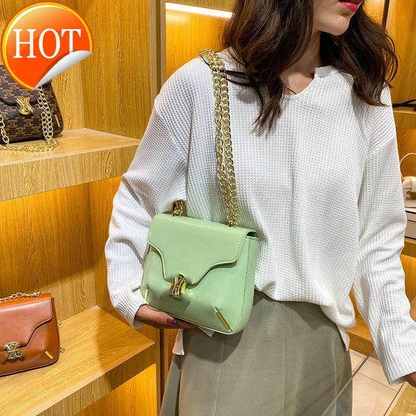 designer bags 2023 new triumphal arch chain armpit single shoulder letter leather women's square tofu small factory direct sale purses
designer bags 2023 new triumphal arch chain armpit single shoulder letter leather women's square tofu small factory direct sale purses