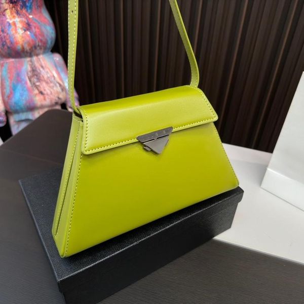 designer shoulder bag smooth leather tote designer crossbody women handbags shoulder bags purse
designer shoulder bag smooth leather tote designer crossbody women handbags shoulder bags purse