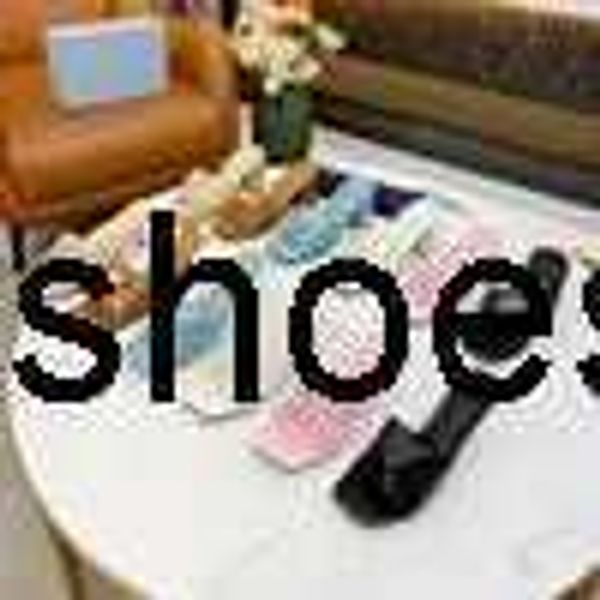 new fashion women's slipper designer luxury high heel shoes transparent rubber jelly sandals triangle letter herringbone slipper solid, Black
new fashion women's slipper designer luxury high heel shoes transparent rubber jelly sandals triangle letter herringbone slipper solid, Black