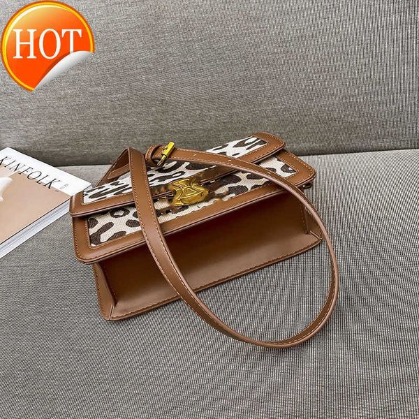 designer bags texture box tofu women's 2023 autumn and winter new leopard triumphal arch small square wide shoulder belt msenger factor
designer bags texture box tofu women's 2023 autumn and winter new leopard triumphal arch small square wide shoulder belt msenger factor