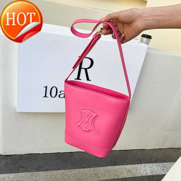 designer clutch bags for women 2023 new women's large pu capacity single shoulder diagonal bucket bag factory direct sale wholesale
designer clutch bags for women 2023 new women's large pu capacity single shoulder diagonal bucket bag factory direct sale wholesale