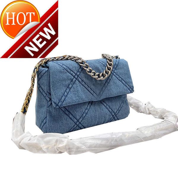 brand designers shoulder bags 2023 fashion two-tone classic clamshell texture metal chain handbag portable cross-body factory direct sales
brand designers shoulder bags 2023 fashion two-tone classic clamshell texture metal chain handbag portable cross-body factory direct sales