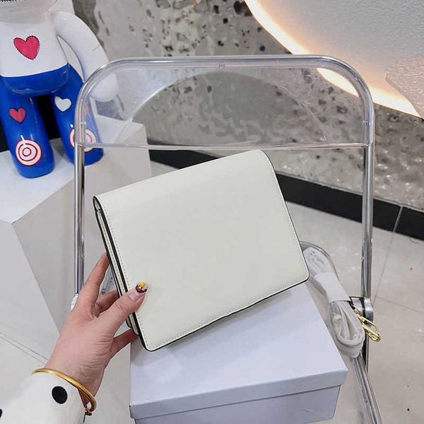 designer bag new folding gift box metal dinner bag elegant backpack classic quality fabric black clamshell chain bags cross body luxury clas
designer bag new folding gift box metal dinner bag elegant backpack classic quality fabric black clamshell chain bags cross body luxury clas