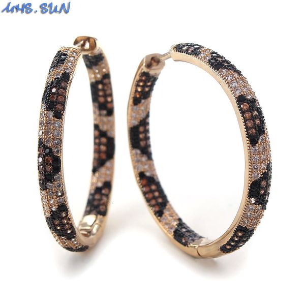 hoop huggie mhs.sun big leopard hoop earrings women/girls fashion mosaic aaa zircon loop earrings luxury gold color ear jewelry 230627, Golden;silver
hoop huggie mhs.sun big leopard hoop earrings women/girls fashion mosaic aaa zircon loop earrings luxury gold color ear jewelry 230627, Golden;silver
