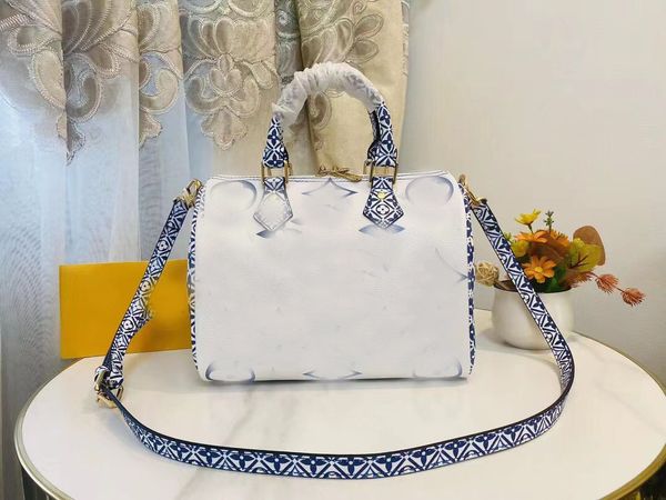 cf luxury womens fashion bag keepall nabo latest color crossbody handbags monograms handbag women summer luxurys brands shoulder bags
cf luxury womens fashion bag keepall nabo latest color crossbody handbags monograms handbag women summer luxurys brands shoulder bags