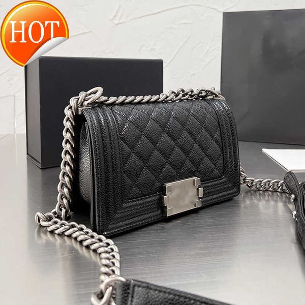 women's brand designers shoulder bags 2023 fashion caviar calfskin envelope mini clamshell gold silver metal chain strap crossbody bag
women's brand designers shoulder bags 2023 fashion caviar calfskin envelope mini clamshell gold silver metal chain strap crossbody bag