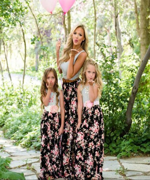 2017 family matching outfits mother and daughter striped dresses baby girls pink rose flower dress kids parent summer clothes2541571, Blue
2017 family matching outfits mother and daughter striped dresses baby girls pink rose flower dress kids parent summer clothes2541571, Blue