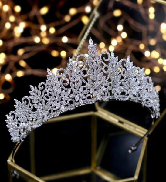 amazing queen zircon tiara vintage headpiece wedding crowns bridal hair jewelry tocado novia wedding hair accessories5667381, Silver
amazing queen zircon tiara vintage headpiece wedding crowns bridal hair jewelry tocado novia wedding hair accessories5667381, Silver