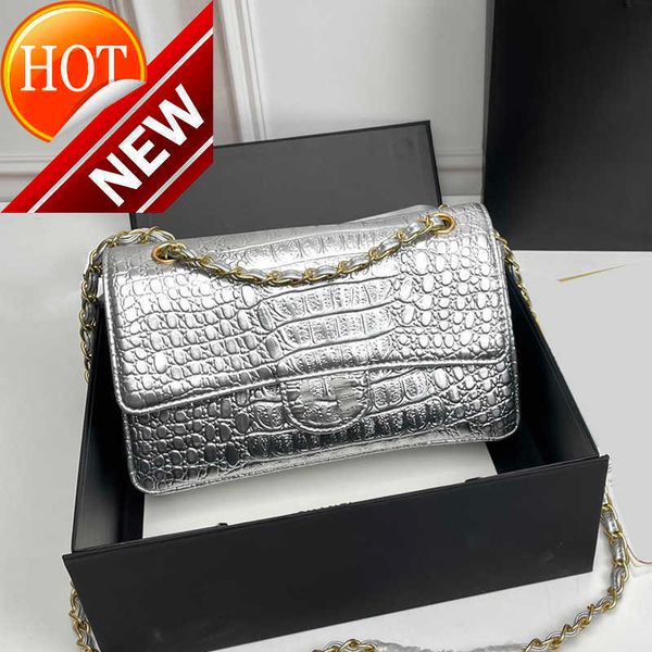 women's brand designers shoulder bags 2023 fashion quality calfskin envelope wrapped gold/black/silver metal chain crossbody bag factor
women's brand designers shoulder bags 2023 fashion quality calfskin envelope wrapped gold/black/silver metal chain crossbody bag factor