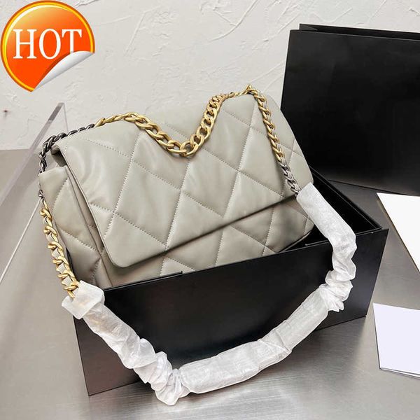 women's brand designers shoulder bags 2023 textured leather envelope portable fashion gold metal chain crossbody factory direct sales
women's brand designers shoulder bags 2023 textured leather envelope portable fashion gold metal chain crossbody factory direct sales