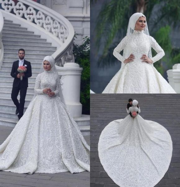 dubai muslim luxury lace ball gown wedding dresses chapel train full beads applique long sleeve wedding dress african high neck br2015632, White
dubai muslim luxury lace ball gown wedding dresses chapel train full beads applique long sleeve wedding dress african high neck br2015632, White