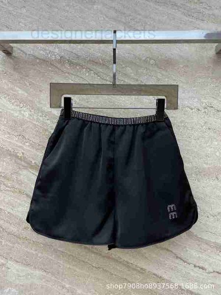 women's pants & capris designer 2023 spring/summer new fashion casual versatile shorts in black and white 2 colors 757r, Black;white
women's pants & capris designer 2023 spring/summer new fashion casual versatile shorts in black and white 2 colors 757r, Black;white
