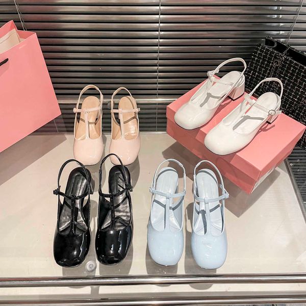 designer slides slippers bucklen sandals summer beach shoes quick drying breathable women shoes round head high heels flip flops
designer slides slippers bucklen sandals summer beach shoes quick drying breathable women shoes round head high heels flip flops