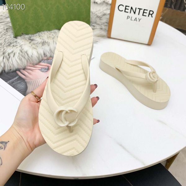 casual shoes 2023 new leisure flip-flops soft bottom sandals women wear beach shoes outside summer black anti-skid rain thick soles
casual shoes 2023 new leisure flip-flops soft bottom sandals women wear beach shoes outside summer black anti-skid rain thick soles