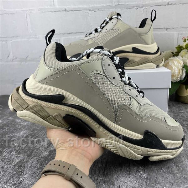 men's hoodies sweatshirts paris 17fw casual shoes fashion women dad scarpes triple s black sneakers for men womens spring chaussures na
men's hoodies sweatshirts paris 17fw casual shoes fashion women dad scarpes triple s black sneakers for men womens spring chaussures na