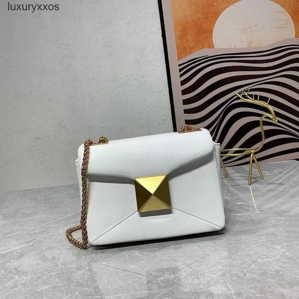 2023 summer valention bag hjkl one studs willow chain shopping bag crossbody handbag single shoulder wallet purse fashionable elegant
2023 summer valention bag hjkl one studs willow chain shopping bag crossbody handbag single shoulder wallet purse fashionable elegant