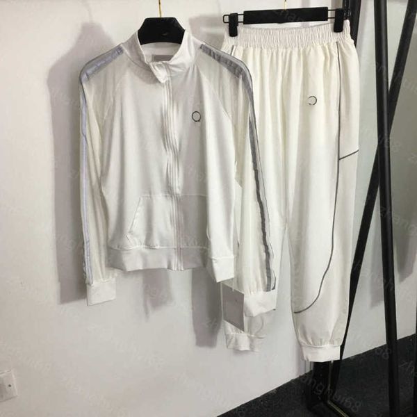 23ss women pants sets womens designer clothing reflective strip mesh breathable splicing stand collar long sleeve zipper jacket casual pants, White
23ss women pants sets womens designer clothing reflective strip mesh breathable splicing stand collar long sleeve zipper jacket casual pants, White