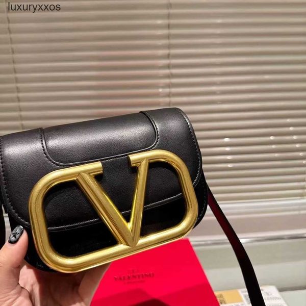 designer valention bag women kolt flip fashion versatile crossbody shoulder bags french small square handbag spring/summer luxury wallet
designer valention bag women kolt flip fashion versatile crossbody shoulder bags french small square handbag spring/summer luxury wallet