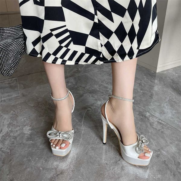 lady sandals women's summer new style elegant slim heel button strap rhinestone fairy high heels, Black
lady sandals women's summer new style elegant slim heel button strap rhinestone fairy high heels, Black