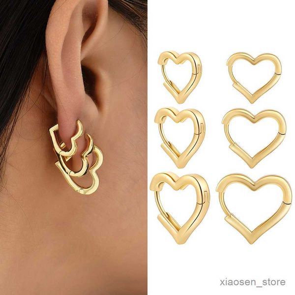 stud fashion smooth gold color heart hoop earrings simple cute heart circle earring buckle statement jewelry r230628, Golden;silver 
stud fashion smooth gold color heart hoop earrings simple cute heart circle earring buckle statement jewelry r230628, Golden;silver