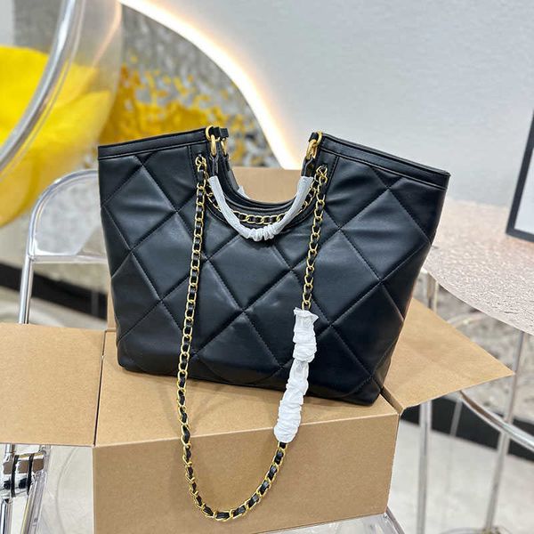 women handbag designer chain tote bags wallet puff shopping shoulder crossbody purse fashion genuine leather large capacity classic letter c
women handbag designer chain tote bags wallet puff shopping shoulder crossbody purse fashion genuine leather large capacity classic letter c