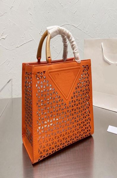 new hollow tote bag women shoppiong handbag genuine leather bags large capacity travel handbags summer wooden handle3749405, Black;red
new hollow tote bag women shoppiong handbag genuine leather bags large capacity travel handbags summer wooden handle3749405, Black;red