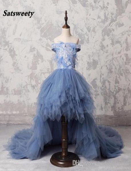 dusty blue high low long feather pageant dresses for girls appliques pearl ruffles flower girl dress off shoulder comunion dress4723571, White;blue
dusty blue high low long feather pageant dresses for girls appliques pearl ruffles flower girl dress off shoulder comunion dress4723571, White;blue