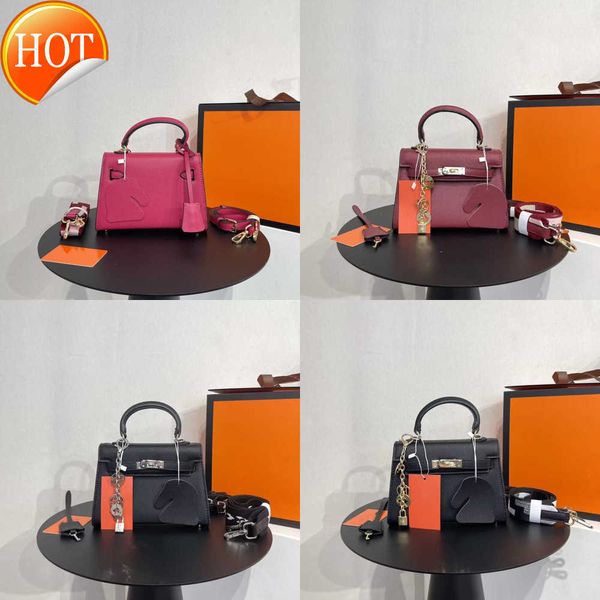 luxury brand designer bags handbag shoulder crossbody bag tote bag 2023 new women's versatile portable fashion texture totebags factory
luxury brand designer bags handbag shoulder crossbody bag tote bag 2023 new women's versatile portable fashion texture totebags factory