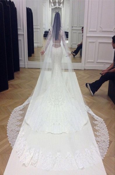 kim kardashian white bridal veils tulle hem lace appliques wedding veil 2021 new arrival 3 meter at least2092330, Black
kim kardashian white bridal veils tulle hem lace appliques wedding veil 2021 new arrival 3 meter at least2092330, Black