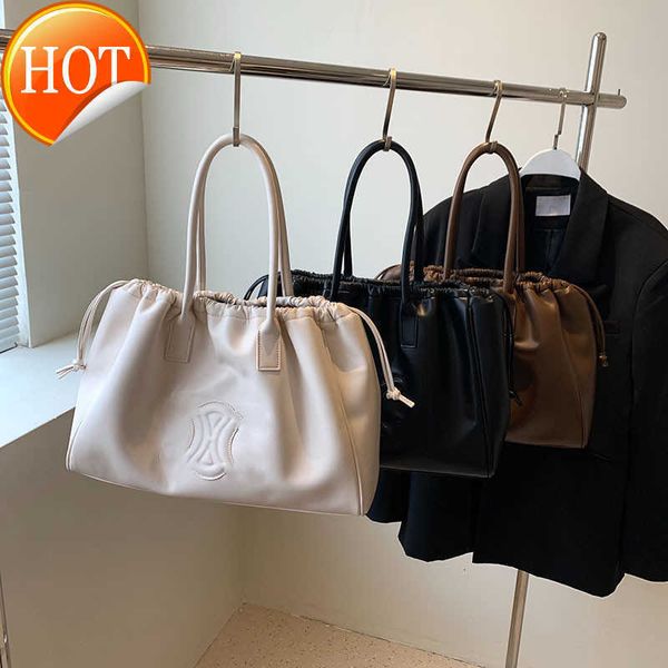 designer bags triumphal arch new women's one shoulder foreign style versatile hand tote bag drawstring large capacity shopping soft lea
designer bags triumphal arch new women's one shoulder foreign style versatile hand tote bag drawstring large capacity shopping soft lea