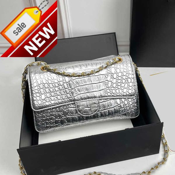 women's brand designers shoulder bags 2023 fashion quality calfskin envelope wrapped gold/black/silver metal chain crossbody bag factor
women's brand designers shoulder bags 2023 fashion quality calfskin envelope wrapped gold/black/silver metal chain crossbody bag factor